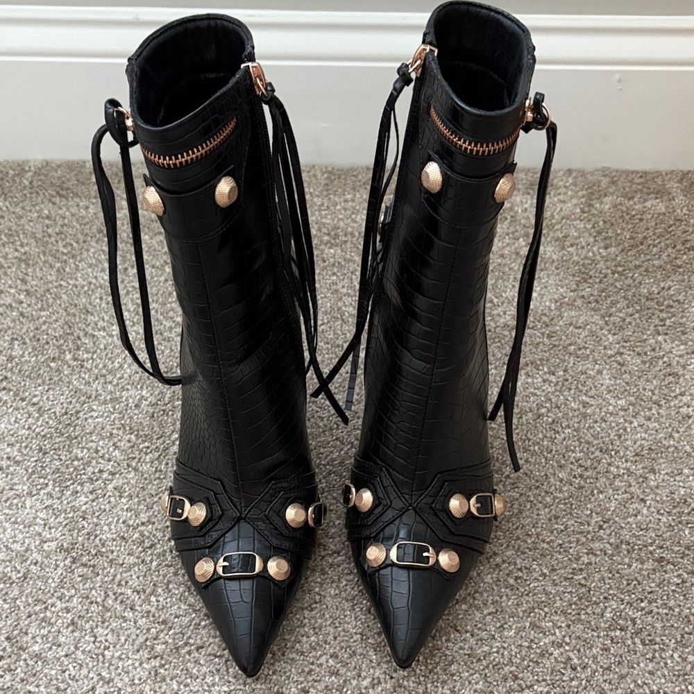 Black Croc-Embossed Women's Boots